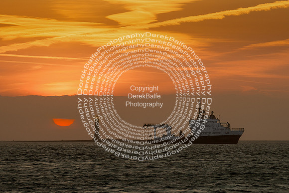 Sunrise - Hawlbowline Lighthouse